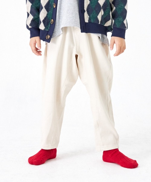 MAKE YOUR DAY(メイクユアデイ)の「ぐいんぐいんのストレッチテーパードパンツ■80~140cm(その他パンツ・キッズ・ブラック/アイボリー/カーキ/ブラウン・80/100/110/120/130/140/90)」の3枚目の写真