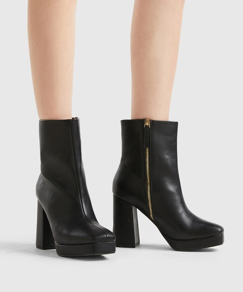 BENETTON (UNITED COLORS OF BENETTON)(ベネトンユナイテッドカラーズオブベネトン)の「チャンキーヒール ショートブーツ(ブーツ・レディース・ブラック・38/37/39/36)」の4枚目の写真