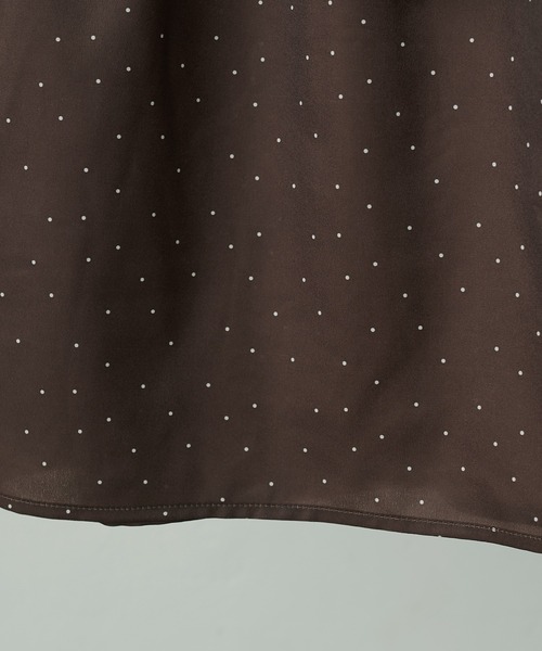 natural couture(ナチュラルクチュール)の「袖口パールノット結びボータイブラウス(シャツ/ブラウス・レディース・グリーン/グレイッシュベージュ/サックスブルー/オフホワイト/その他2/ネイビー/ラベンダー/その他1・FREE)」の18枚目の写真