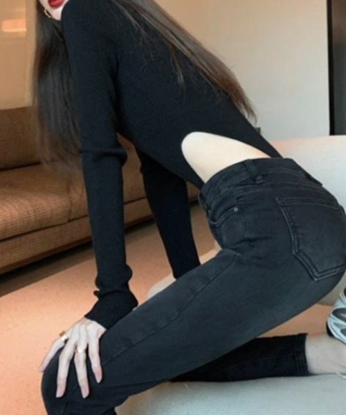 ♡♡タグ付き、未着用d.i.aセクシー系トップス♡♡ セクシー下着 大きいサイズ ブラジャー y2バックストリング