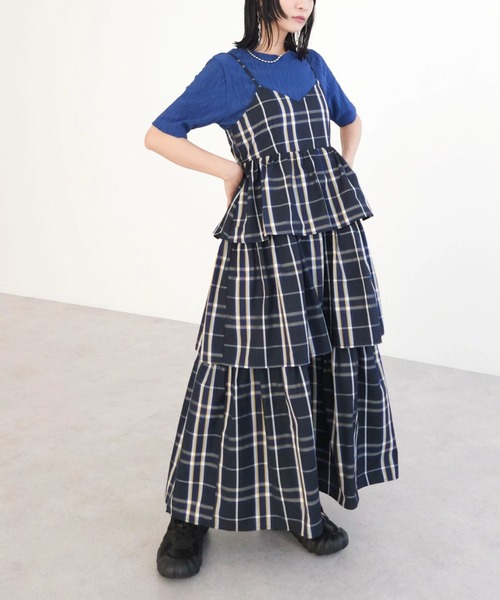 Sugar spoon（シュガースプーン）の「・SUGAR　SPOON　チェックラッフルキャミワンピース（ワンピース・レディース・グリーン/ネイビー・FREE）」の2枚目の写真