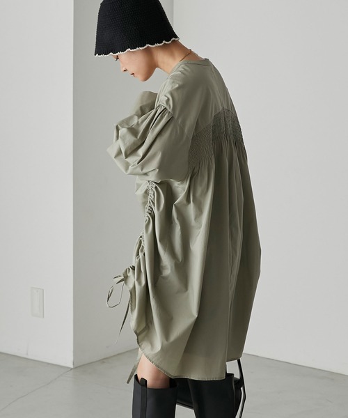 forksy.(フォルクシー)の「【forksy.】ノーカラーボリュームスリーブドロストシャツ(シャツ/ブラウス・レディース・ブラック/オフホワイト/オリーブ・FREE)」の18枚目の写真