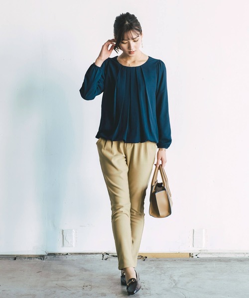 aquagarage（アクアガレージ）の「フロントタック裏起毛シフォンブラウス（シャツ/ブラウス・レディース・ブラック/ライトパープル/ライトグレー/ネイビー/オフホワイト/ベージュ/ライトピンク・L/M/LL/S/3L）」の11枚目の写真