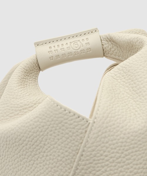 MM6 Maison Margiela（ｴﾑｴﾑｼｯｸｽ ﾒｿﾞﾝ ﾏﾙｼﾞｪﾗ）の「Japanese Crossbody Bag（ショルダーバッグ・レディース・ホワイト/ブラック・FREE）」の8枚目の写真