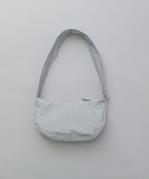 A part by（アパートバイ）の「2WAYドロストミニバッグ（ショルダーバッグ・レディース・ライトグレー/ブラック・FREE）」の6枚目の写真