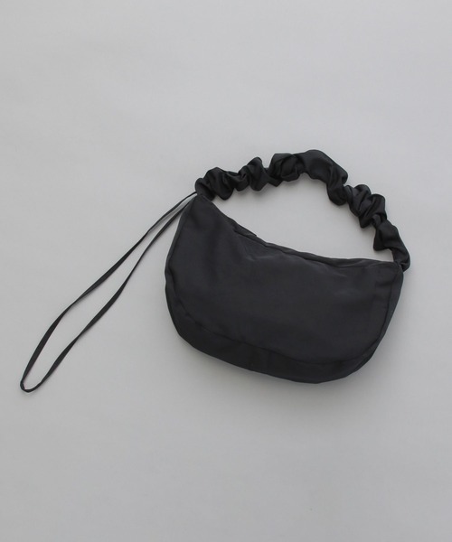 A part by（アパートバイ）の「2WAYドロストミニバッグ（ショルダーバッグ・レディース・ライトグレー/ブラック・FREE）」の22枚目の写真