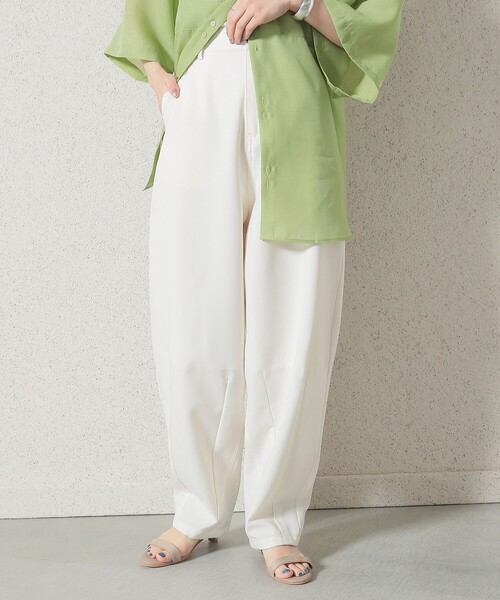 BEAMS HEART(ビームスハート)の「BEAMS HEART / ハイウエスト カーブパンツ(スラックス・レディース・ホワイト系その他5/ブラック・SMALL/MEDIUM)」の2枚目の写真