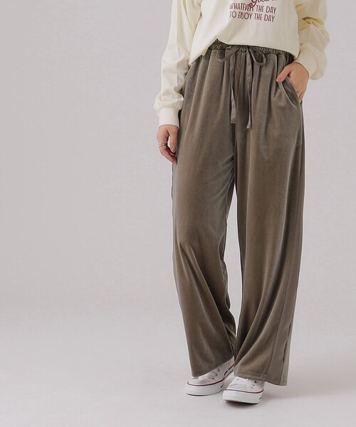 Cutie Blonde（キューティーブロンド）の「◆ライン入りベロアイージーワイドパンツ（その他パンツ・レディース・サンドベージュ/ブルー/チャコールグレー・03/02/04）」の11枚目の写真