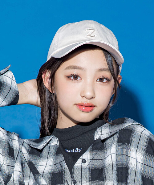 ZIDDY（ジディ）の「【 ニコ☆プチ 掲載 】ロゴリボン刺しゅうキャップ（ハット・キッズ・ベージュ/ブラック・FREE）」の4枚目の写真