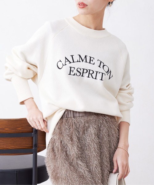 Chez toi（シェトワ）の「スエットライク刺繍ロゴプルオーバー（ニット/セーター・レディース・ブラック/サックスブルー/アイボリー・FREE）」の2枚目の写真