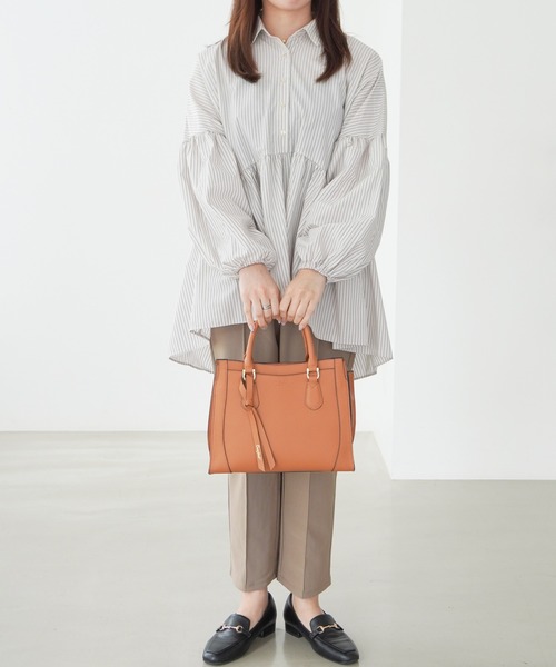 Jewelna Rose（ジュエルナローズ）の「クロフォード ハンドバッグ 本革 M 11922（ハンドバッグ・レディース・グレイッシュベージュ/ブルー/チャコールグレー/ピンク/グレー/オレンジ・FREE）」の11枚目の写真