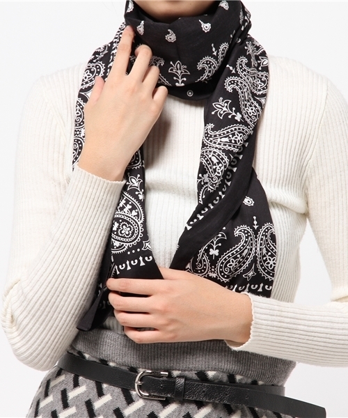 BEAMS BOY(ビームスボーイ)の「BEAMS BOY / コットンサテン 3連バンダナ(バンダナ/スカーフ・レディース・ブラック/レッド/ネイビー・ONE SIZE)」の6枚目の写真