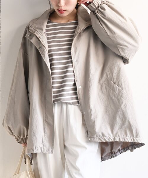rps（アールピーエス）の「スタンドカラーナイロンコート（ナイロンジャケット・レディース・アイボリー/ブラック/ベージュ/ライトカーキ・フリー）」の3枚目の写真
