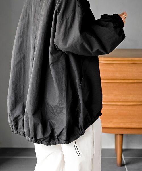 rps（アールピーエス）の「スタンドカラーナイロンコート（ナイロンジャケット・レディース・アイボリー/ブラック/ベージュ/ライトカーキ・フリー）」の14枚目の写真