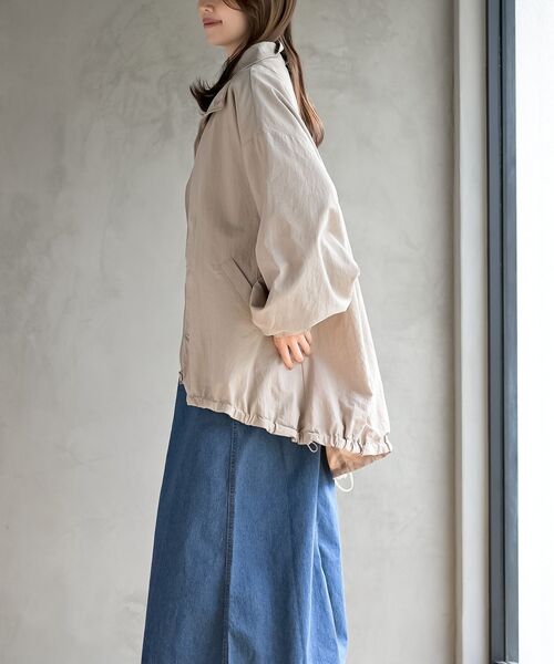 rps（アールピーエス）の「スタンドカラーナイロンコート（ナイロンジャケット・レディース・アイボリー/ブラック/ベージュ/ライトカーキ・フリー）」の11枚目の写真