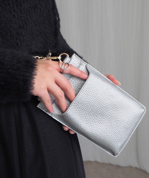 minia（ミニア）の「スマホが入るお財布ショルダー（ショルダーバッグ・レディース・ブラック/ピンク/シルバー/ゴールド/モカ/ホワイト系/グリーン系・FREE）」の6枚目の写真