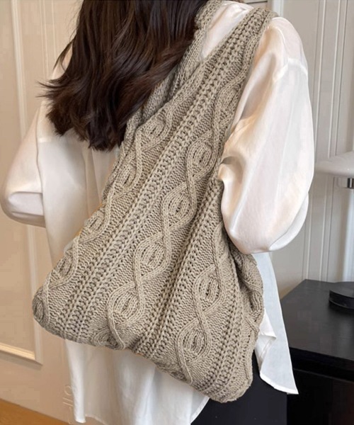 DEPOUND★韓国大人気 mono padded bag M_2色♪ DEPOUND☆韓国大人気 CANVAS CHARM POUCH_2色 (depound/ポーチ