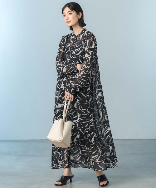 Gready Brilliant(グレディブリリアン)の「キカ柄シアーシャツワンピース(シャツワンピース・レディース・ホワイト系・FREE)」の2枚目の写真