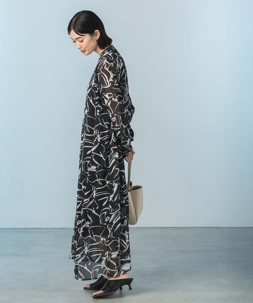 Gready Brilliant(グレディブリリアン)の「キカ柄シアーシャツワンピース(シャツワンピース・レディース・ホワイト系・FREE)」の3枚目の写真