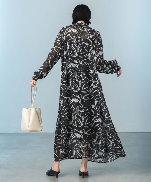 Gready Brilliant(グレディブリリアン)の「キカ柄シアーシャツワンピース(シャツワンピース・レディース・ホワイト系・FREE)」の4枚目の写真