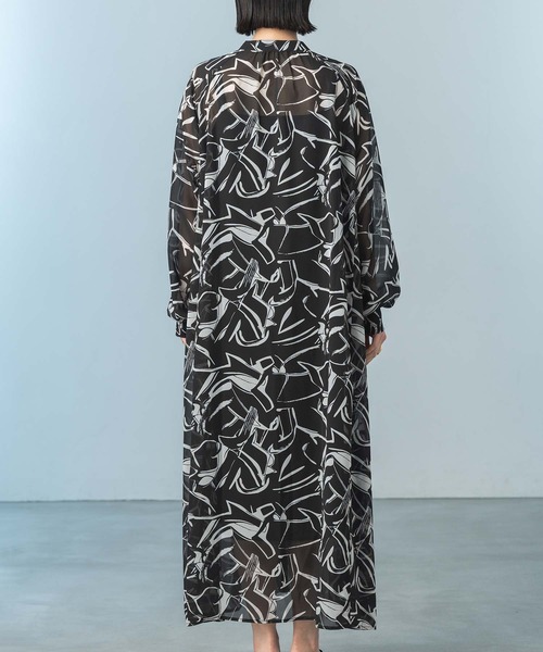 Gready Brilliant(グレディブリリアン)の「キカ柄シアーシャツワンピース(シャツワンピース・レディース・ホワイト系・FREE)」の18枚目の写真