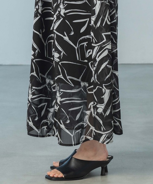 Gready Brilliant(グレディブリリアン)の「キカ柄シアーシャツワンピース(シャツワンピース・レディース・ホワイト系・FREE)」の20枚目の写真