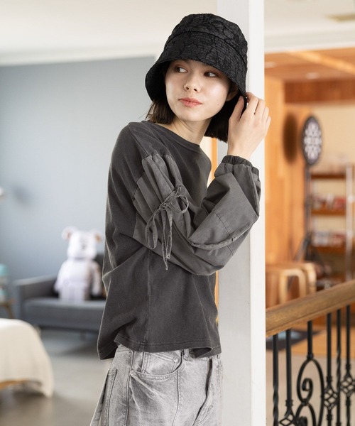 niko and...(ニコアンド)の「袖リボン布帛プルオーバー(Tシャツ/カットソー・レディース・チャコール/オフホワイト/ライトグリーン/ピンク・MEDIUM/LARGE)」の9枚目の写真