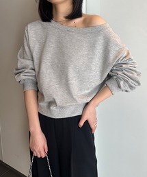 solleim（ソルレム）の「オフショルダークロップドスウェット（スウェット）」