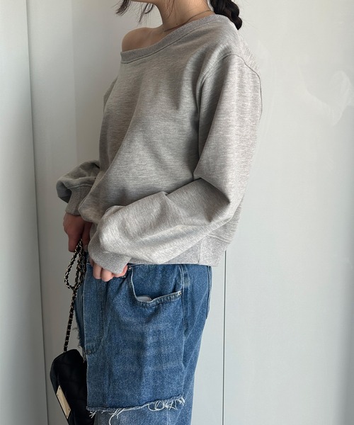 セール】オフショルダークロップドスウェット（スウェット