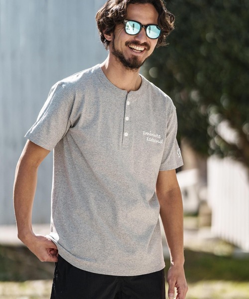 1minute 1second（ワンミニットワンセカンド）の「mt8895- cursive print henley neck cut & sewn Tシャツ（Tシャツ/カットソー・メンズ・ホワイト/ブルー系その他/トップグレー/ブラック・S/M/L/XL）」の13枚目の写真