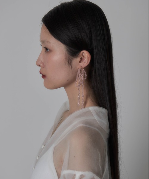 Carmelo（カーメロ）の「クリスタルビーズリボンピアス / Drooping