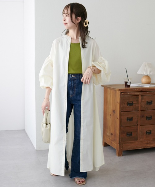 DISCOAT(ディスコート)の「【WEB限定】スタンドカラー袖ボリュームワンピース(シャツワンピース・レディース・ブラック/ホワイト系その他2/ホワイト/ホワイト系その他/ブラウン・MEDIUM)」の12枚目の写真