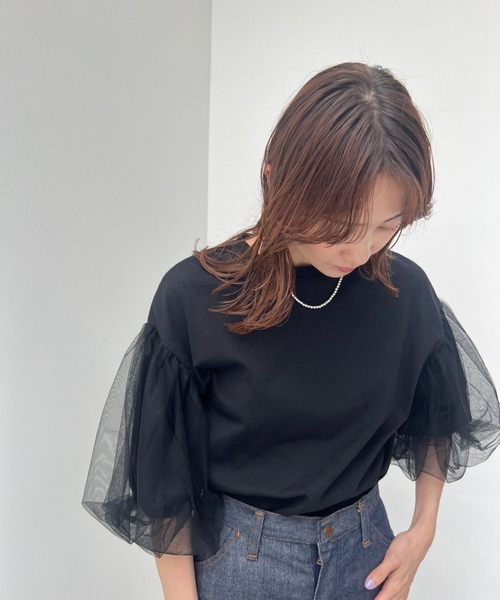 y/m（イム）の「カット×チュールボリュームスリーブトップス（Tシャツ/カットソー・レディース・オフホワイト/ブラック・FREE）」の4枚目の写真