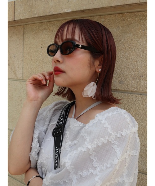 jumelle（ジュメロ）の「droop flower pierce（ピアス（両耳用）・レディース・アイボリー・FREE）」の18枚目の写真