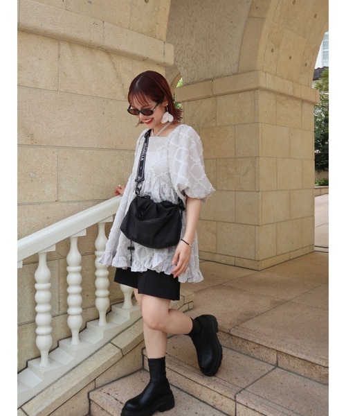 jumelle（ジュメロ）の「droop flower pierce（ピアス（両耳用）・レディース・アイボリー・FREE）」の22枚目の写真