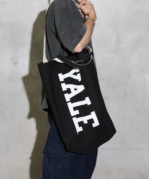 SUNNY  SPORTS（サニースポーツ）の「The BOOK STORE / ザブックストア YALE MARKET TOTE イエール大学マーケット トートバッグ（トートバッグ・メンズ・ブラック・ONE SIZE）」の6枚目の写真