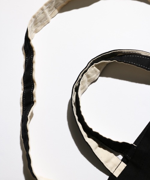 SUNNY  SPORTS（サニースポーツ）の「The BOOK STORE / ザブックストア YALE MARKET TOTE イエール大学マーケット トートバッグ（トートバッグ・メンズ・ブラック・ONE SIZE）」の7枚目の写真