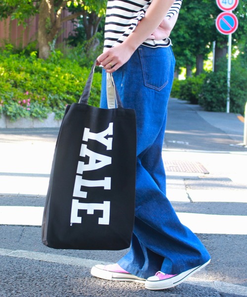 SUNNY  SPORTS（サニースポーツ）の「The BOOK STORE / ザブックストア YALE MARKET TOTE イエール大学マーケット トートバッグ（トートバッグ・メンズ・ブラック・ONE SIZE）」の21枚目の写真