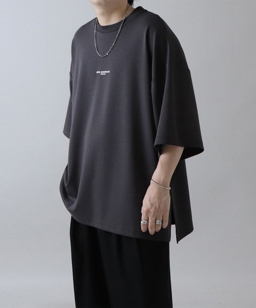 Confirm（コンファーム）の「ドレープとろみ ビッグシルエット ワンポイント / フォトフロントプリント / フォトバックプリント オーバーサイズ ポンチ半袖Tシャツ カットソー【Confirm】（Tシャツ/カットソー・メンズ・ホワイト/ホワイト系その他/グレー/チャコールグレー/ブラック系その他/グレー系/ホワイト系その他2/ブラック/グレー系その他/ブラック系その他2/グレー系2・M/L/XL）」の7枚目の写真