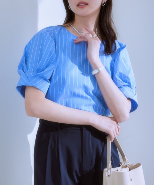 7days Life Styling(セブンデイズライフスタイリング)の「綿ブロード袖タックブラウス(シャツ/ブラウス・レディース・ホワイト系/サックスブルー系・L/M/LL)」の5枚目の写真