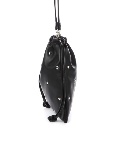 LAKOLE（ラコレ）の「2WAYスタッズ巾着ショルダーバッグ / 116063（ショルダーバッグ・レディース・ブラック/アイボリー・FREE）」の7枚目の写真