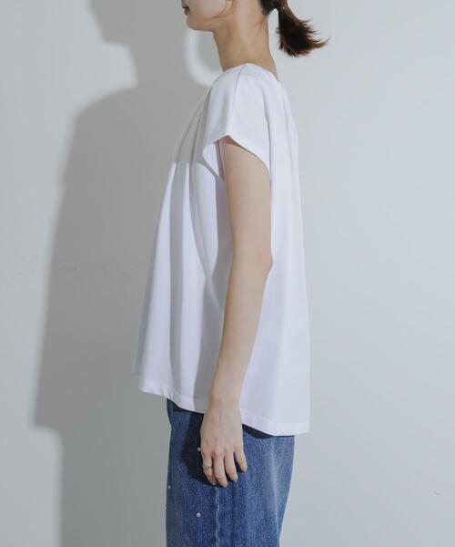 SENSE OF PLACE by URBAN RESEARCH(センスオブプレイスバイアーバンリサーチ)の「クールタッチフレンチスリーブタックブラウスTシャツ(Tシャツ/カットソー・レディース・ブラック/オフホワイト/オレンジ・ONE)」の9枚目の写真