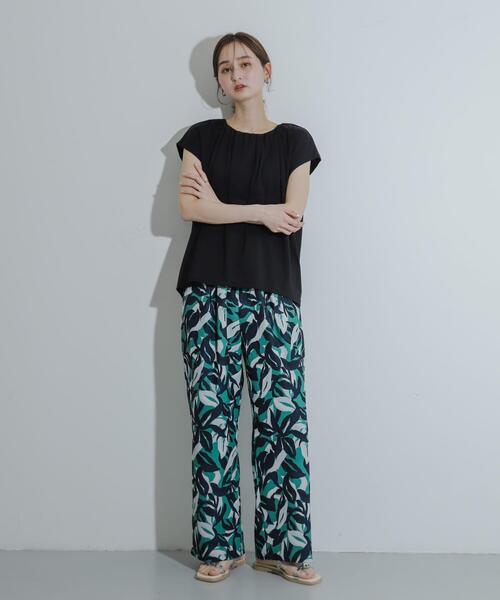 SENSE OF PLACE by URBAN RESEARCH(センスオブプレイスバイアーバンリサーチ)の「クールタッチフレンチスリーブタックブラウスTシャツ(Tシャツ/カットソー・レディース・ブラック/オフホワイト/オレンジ・ONE)」の18枚目の写真