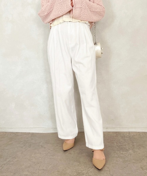 apres jour（アプレジュール）の「タックワイドデニムパンツ【ZOZOTOWN限定アイテム】（デニムパンツ・レディース・インディゴブルー/ブルー/ブルー系その他/ブラック系その他/ブラック/ライトブルー/オフホワイト・MEDIUM/LARGE/X-LARGE/SMALL）」の8枚目の写真