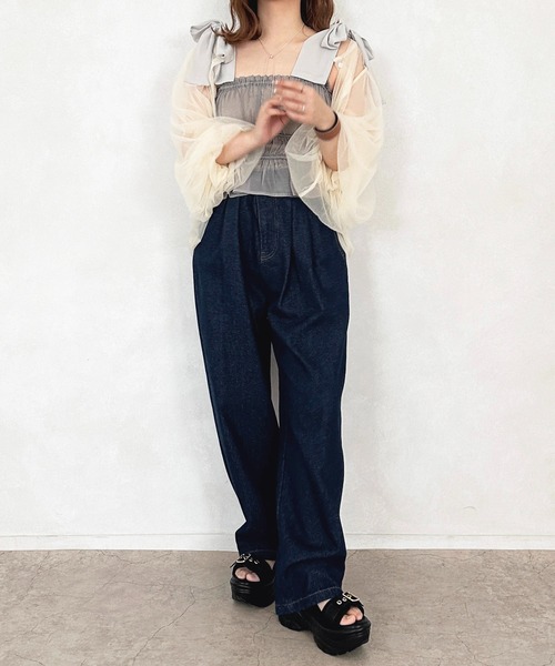 apres jour（アプレジュール）の「タックワイドデニムパンツ【ZOZOTOWN限定アイテム】（デニムパンツ・レディース・インディゴブルー/ブルー/ブルー系その他/ブラック系その他/ブラック/ライトブルー/オフホワイト・MEDIUM/LARGE/X-LARGE/SMALL）」の18枚目の写真