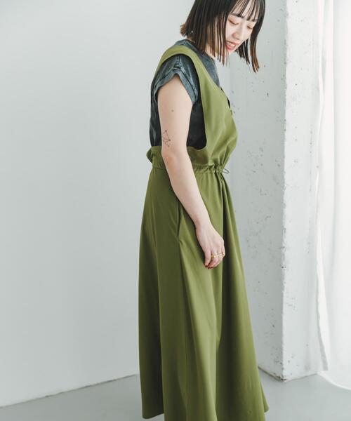ITEMS URBANRESEARCH(アイテムズ アーバンリサーチ)の「ストレッチジャンパースカート(ワンピース・レディース・ブラック/カーキ・FREE)」の11枚目の写真