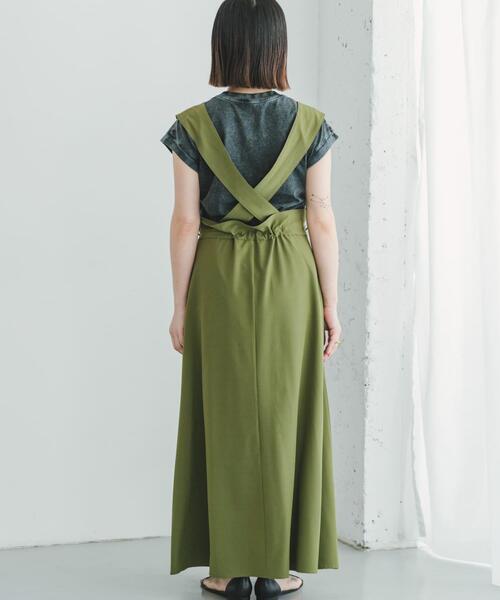 ITEMS URBANRESEARCH（アイテムズ アーバンリサーチ）の「ストレッチジャンパースカート（ワンピース・レディース・ブラック/カーキ・FREE）」の8枚目の写真