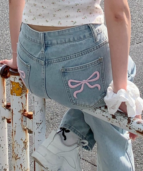 セール】ポケット リボン刺繍 ストレートデニム（デニムパンツ