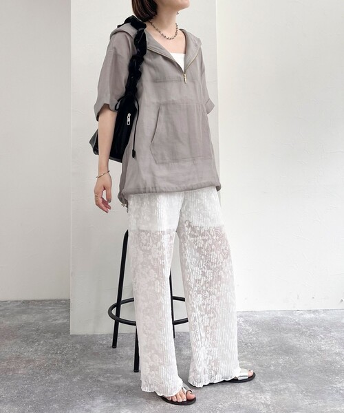 fredy emue(フレディエミュ)の「カットレースパンツ(その他パンツ・レディース・オフホワイト/ブラック・38)」の4枚目の写真