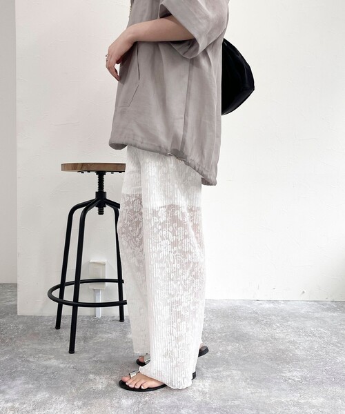 fredy emue(フレディエミュ)の「カットレースパンツ(その他パンツ・レディース・オフホワイト/ブラック・38)」の10枚目の写真